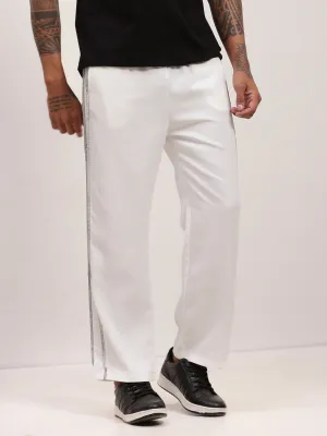 Non Iron Technology Sleek Fit Men's White Straight Fit Low-Rise Trousers
