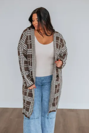 Jaylen Houndstooth Cardigan Essential Look