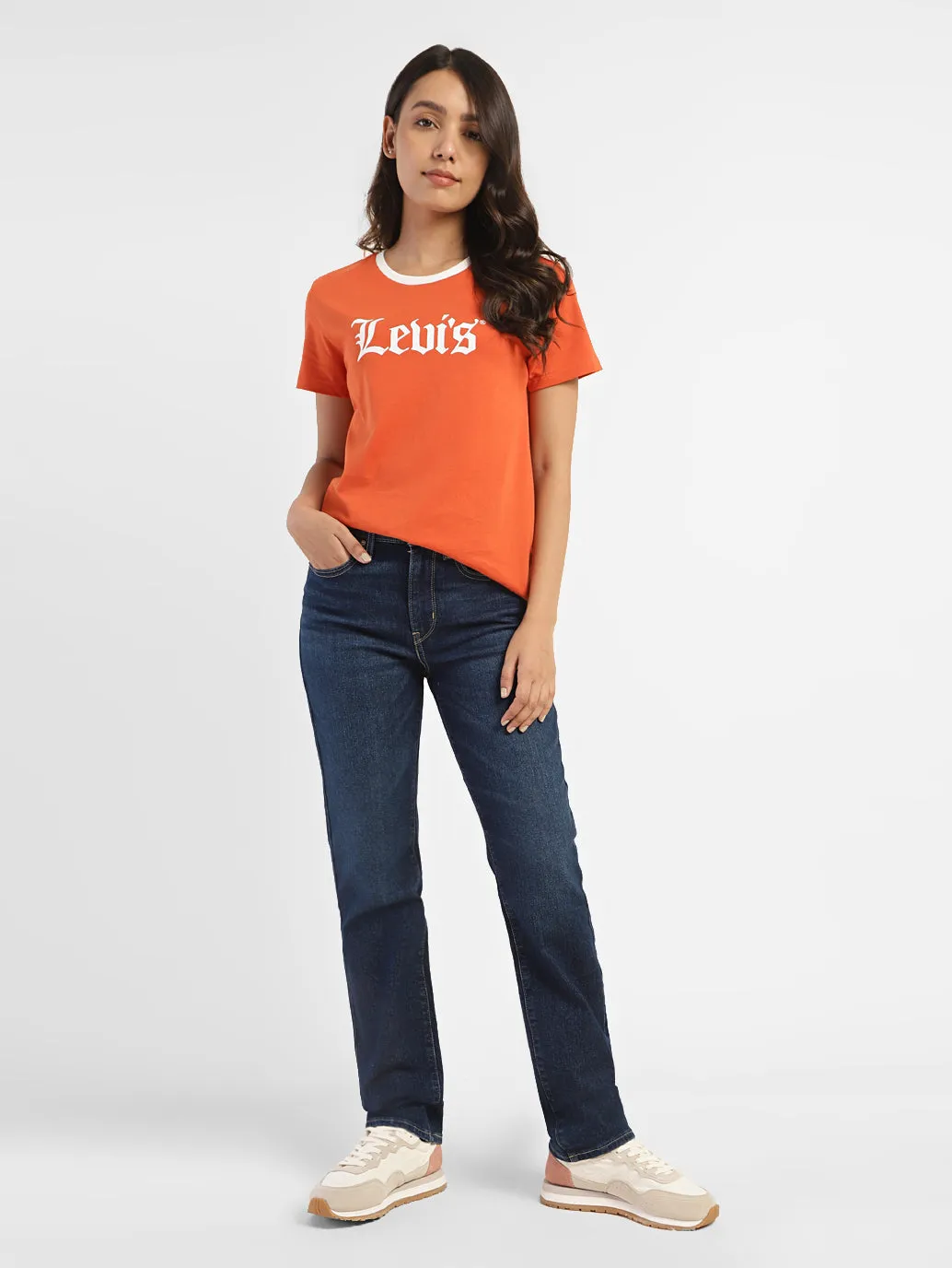 Women's 724 Indigo Straight Fit High Rise Jeans Base Outfit