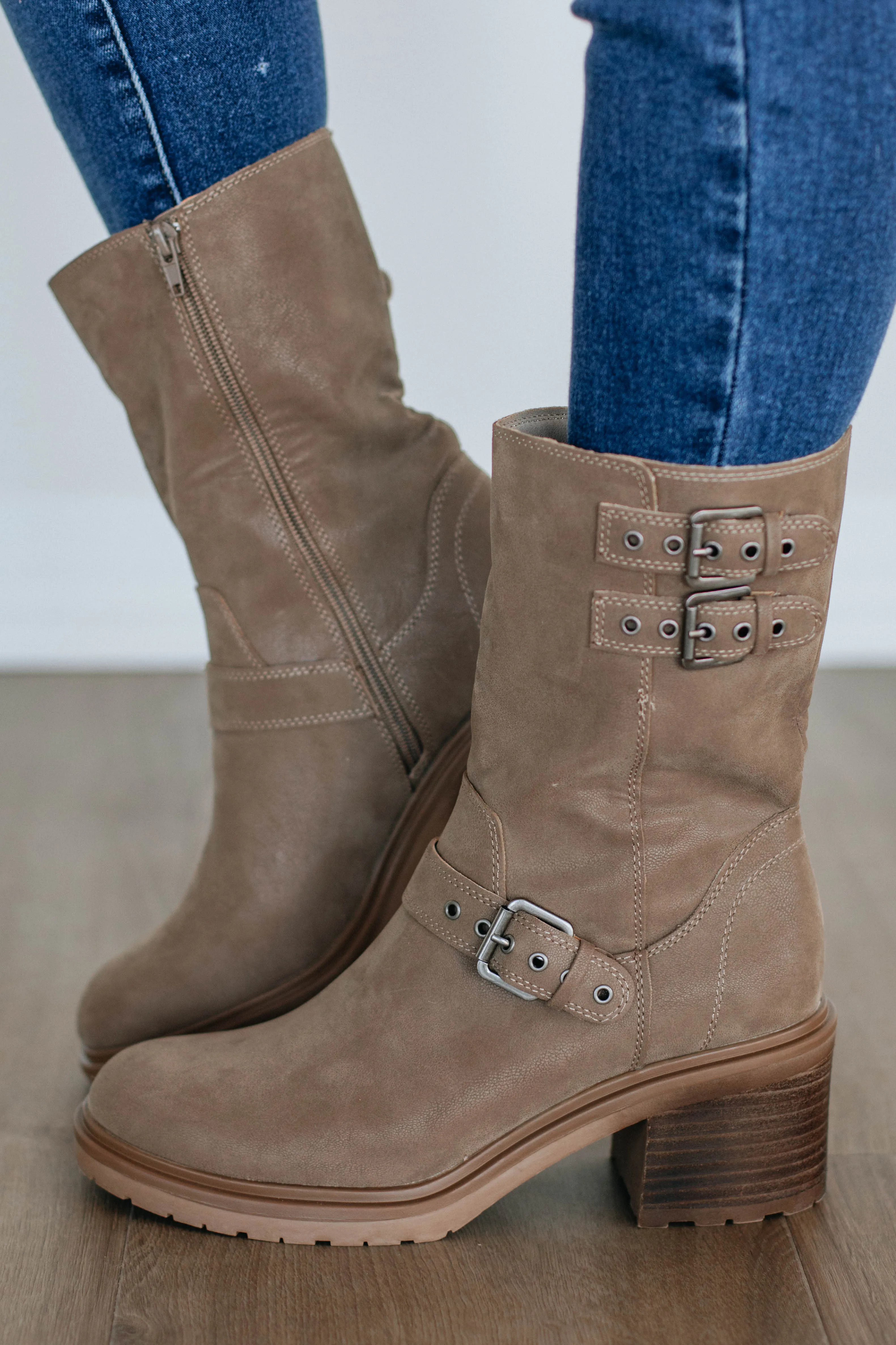 Padded Zero Drop Platform Cool On Command Boots - Dark Taupe
