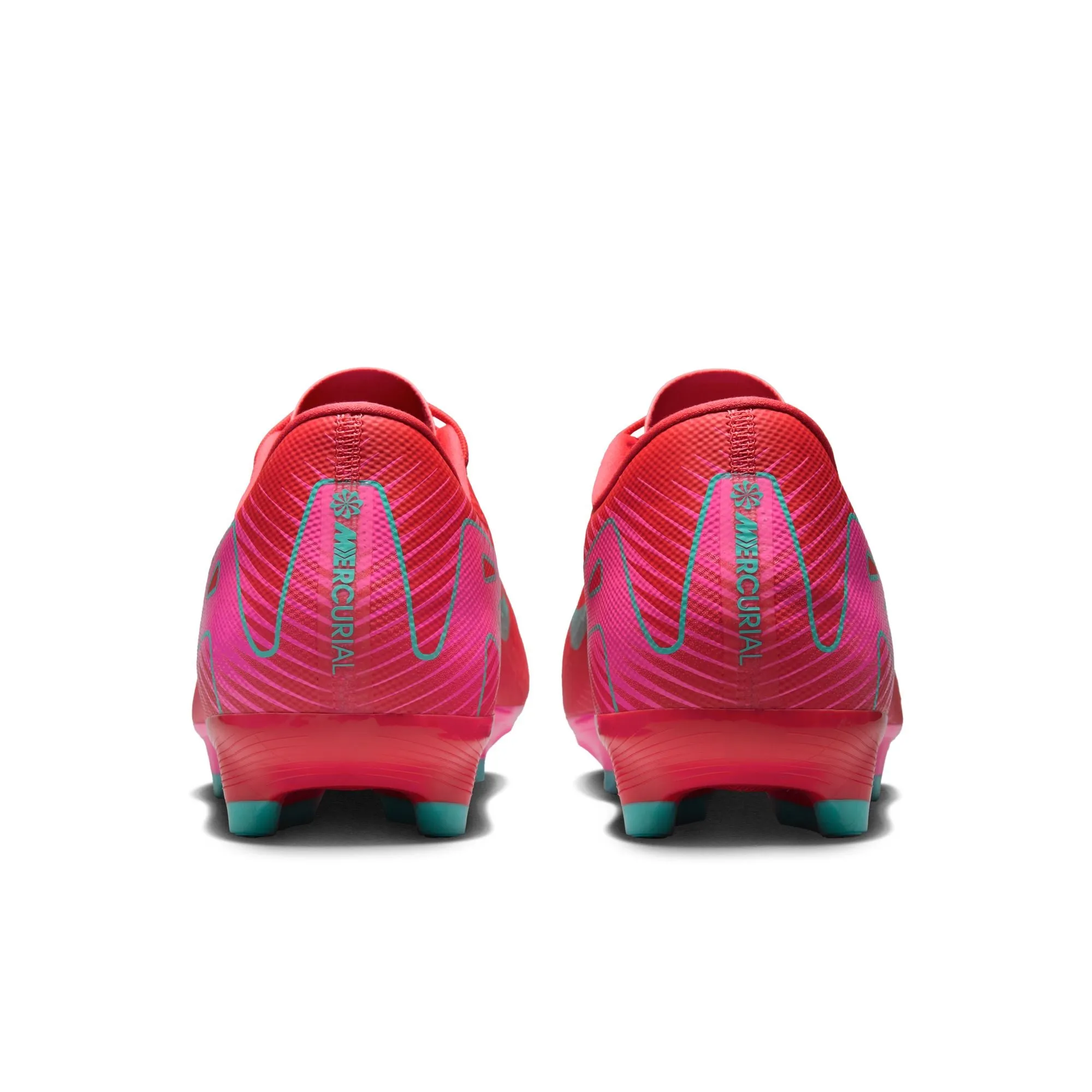Reinforced Strike Zone Slip Resistant Tread Configuration Nike Mercurial Vapor 16 Academy FG - Mad Energy Pack