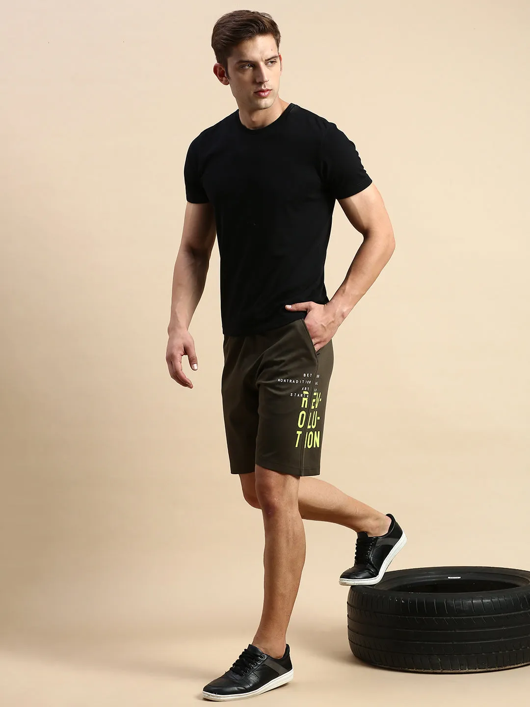 Versatile Piece personalized option Men's Olive Mid-Rise Sports Shorts