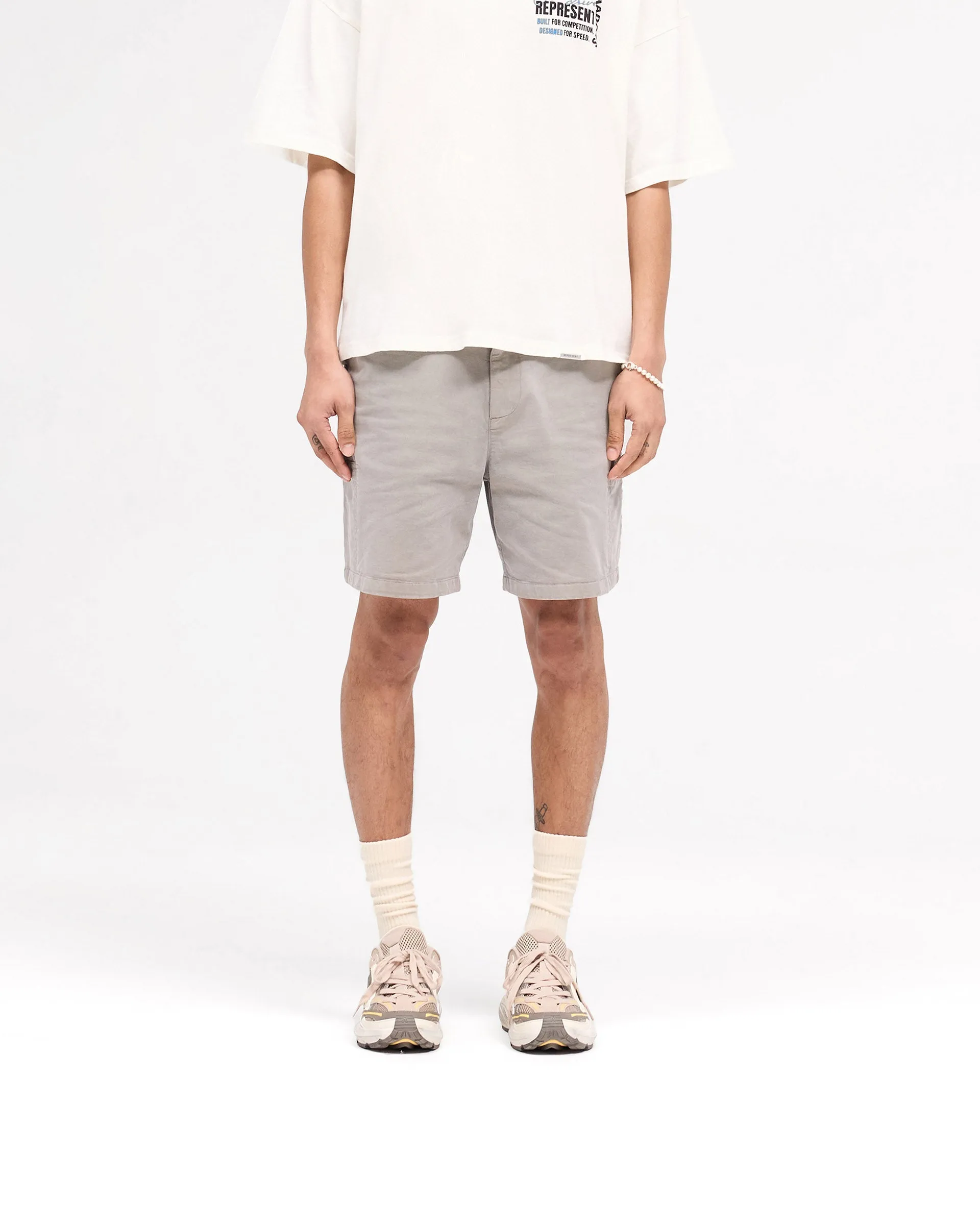 Season Cargo Short - Washed Taupe easygoing look