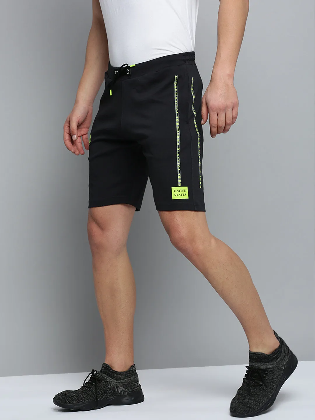 Men's Black Regular Fit Sports Shorts printed shorts semi-formal look