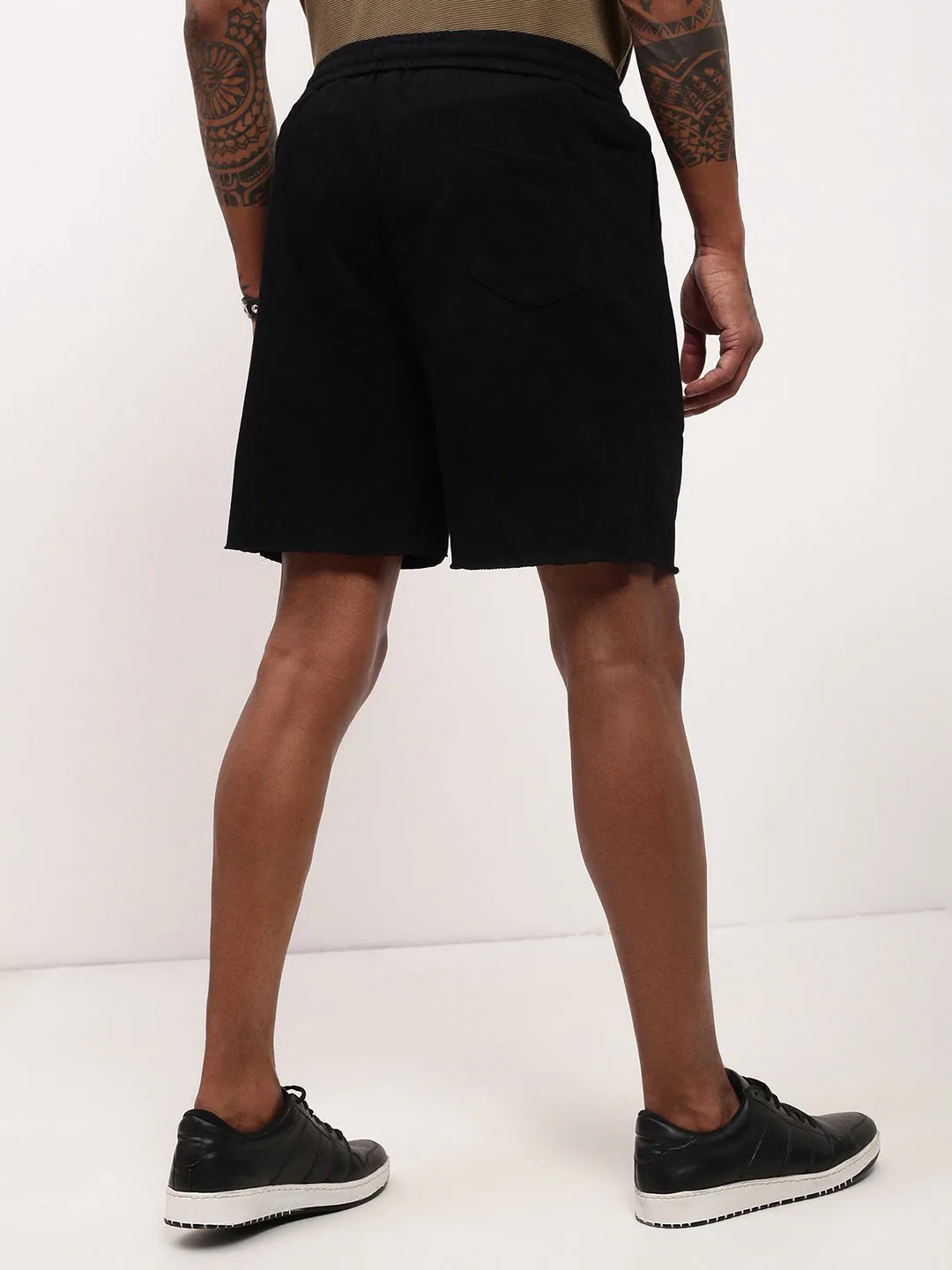 Casual Movement Sweat Resistant Fabric Men's Black Solid Shorts