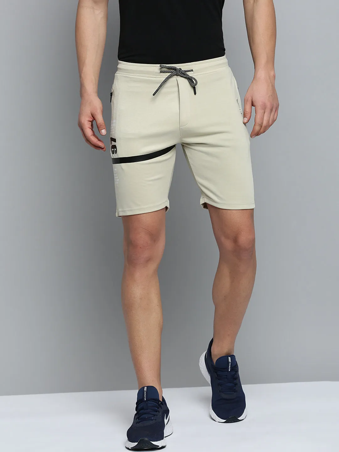 Quick Drying Slim Fit Wear Men's Beige Regular Fit Sports Shorts