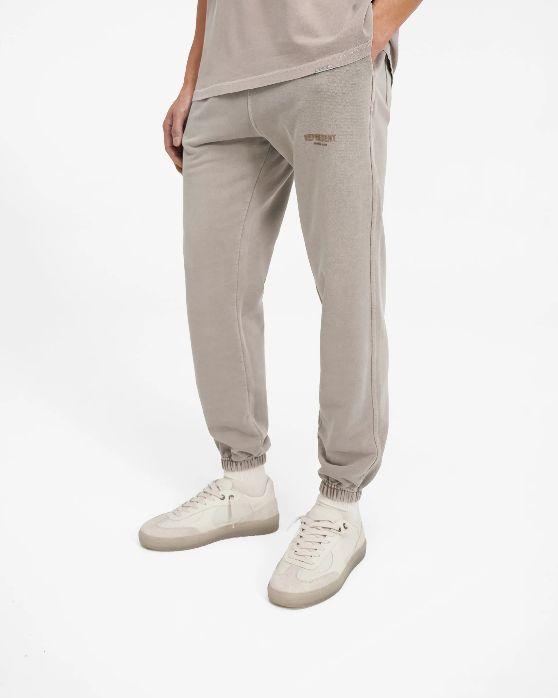 Represent Owners Club Sweatpant - Mushroom Low Rise Fit