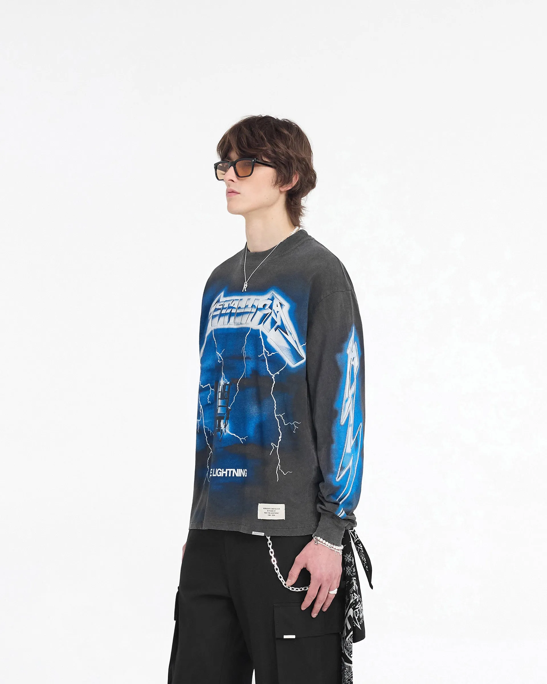 Active Outfit Style Represent X Metallica Ride The Lightning Long Sleeve T-Shirt - Vintage Grey