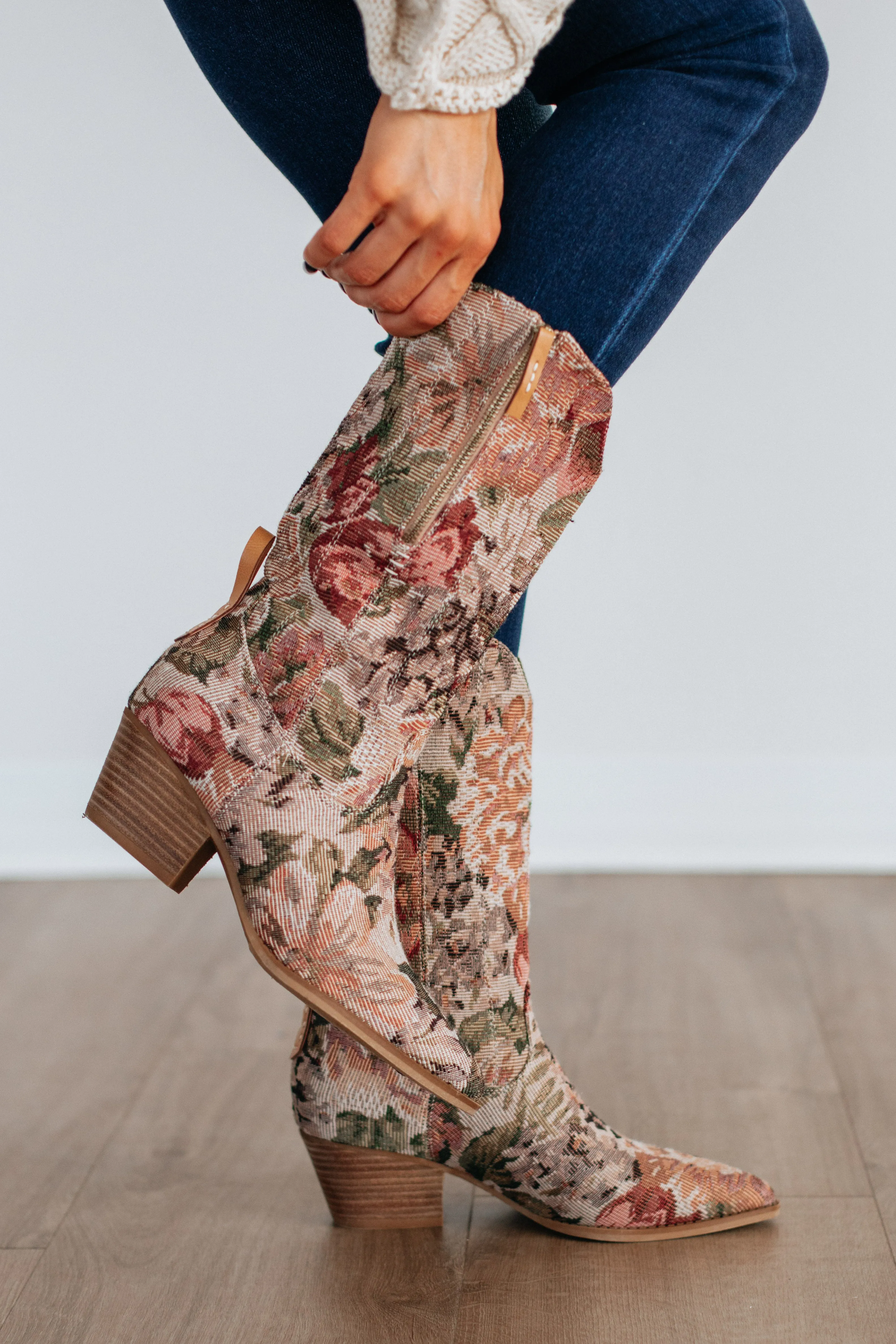 Feather Light Modern Commuters Rosewood Rider Cowgirl Boots