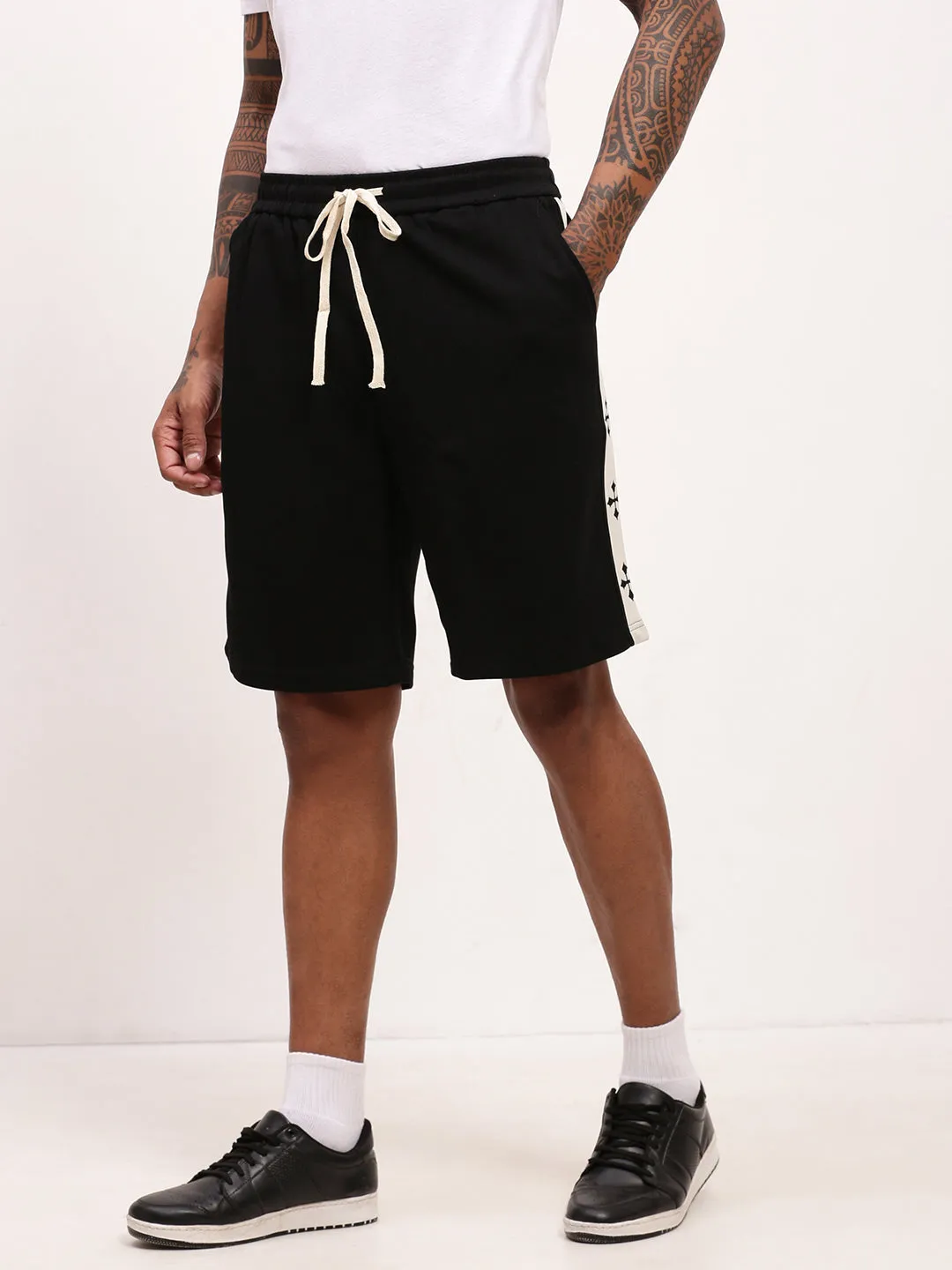 creative industry Men's Black Solid Cotton Shorts