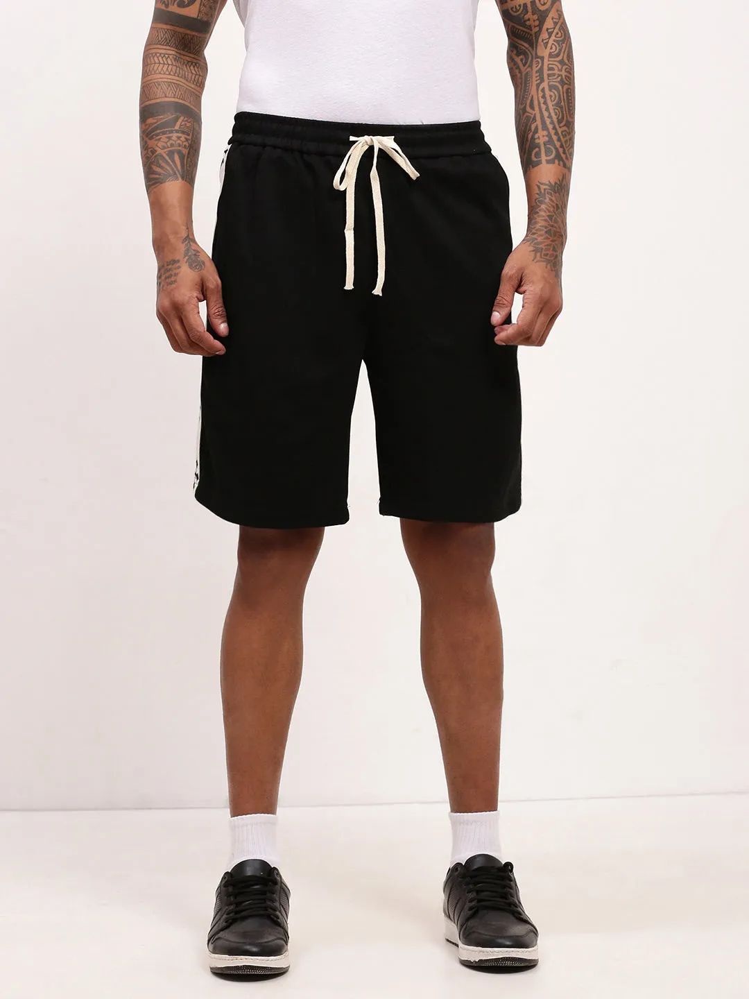 Men's Black Solid Cotton Shorts Sporty Layer Adaptive Tension Control