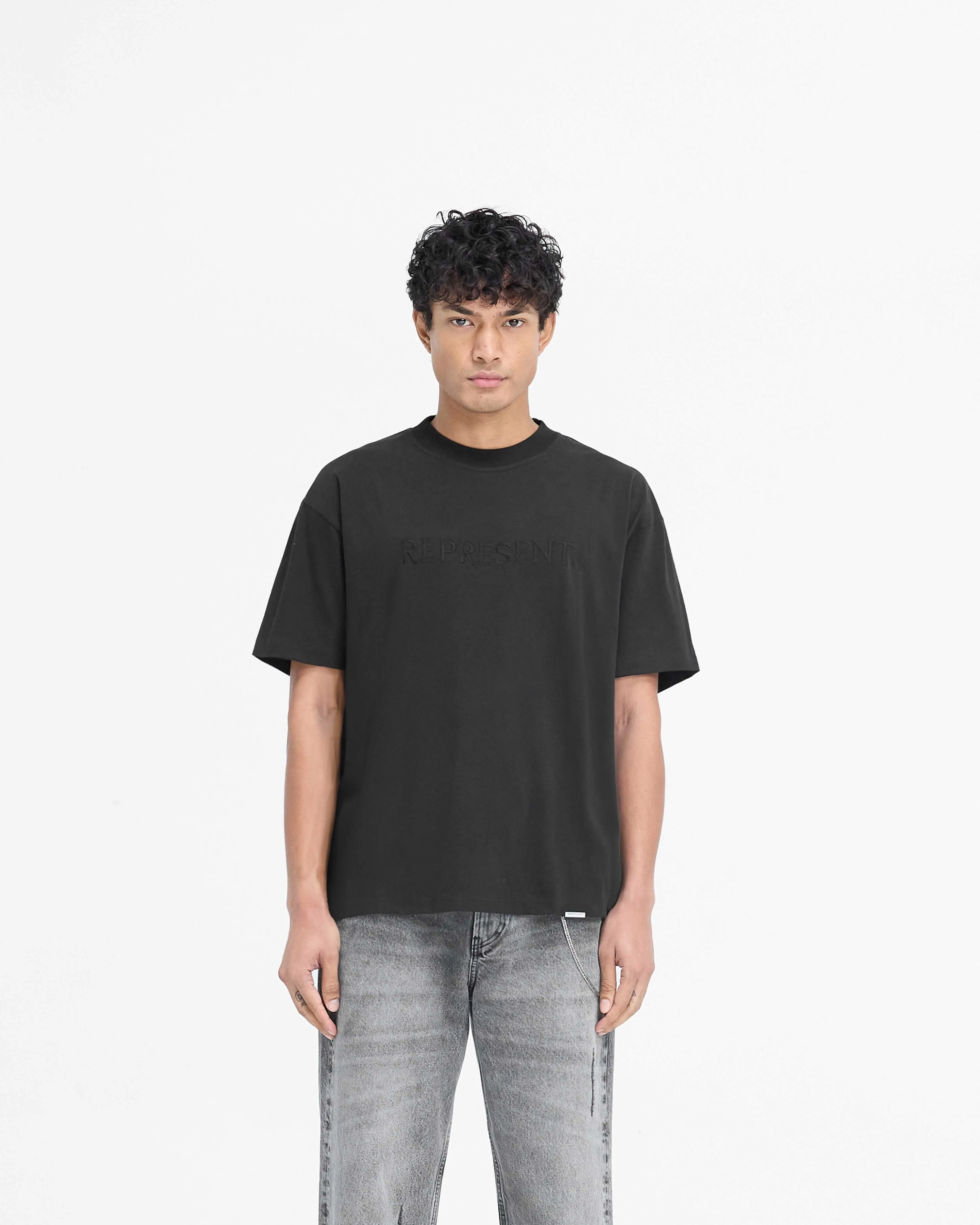 Serif Logo T-Shirt - Jet Black Quick Fit Performance Non Shrink Material