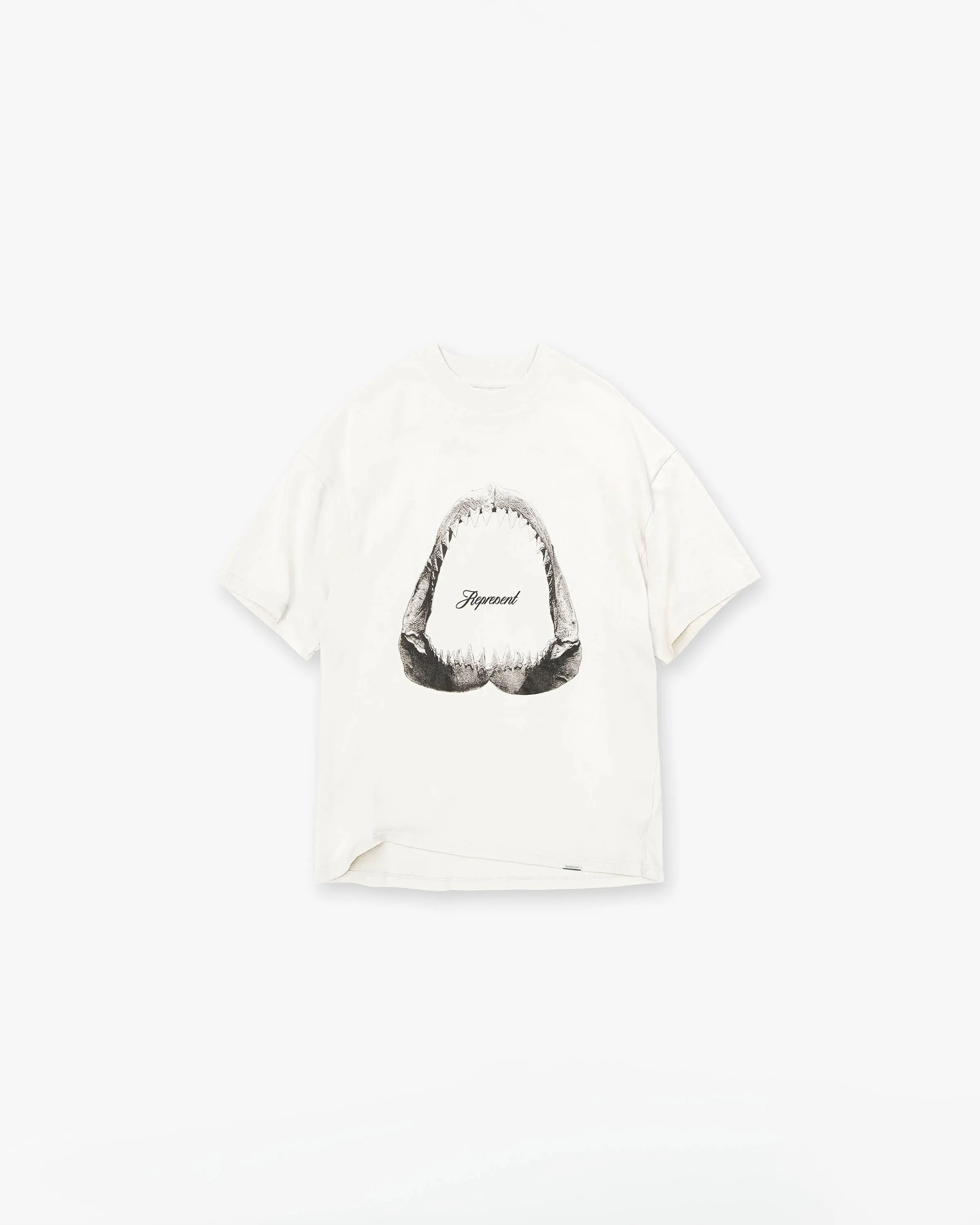 Shark Jaws T-Shirt - Flat White Basic Comfort Chic Fashion