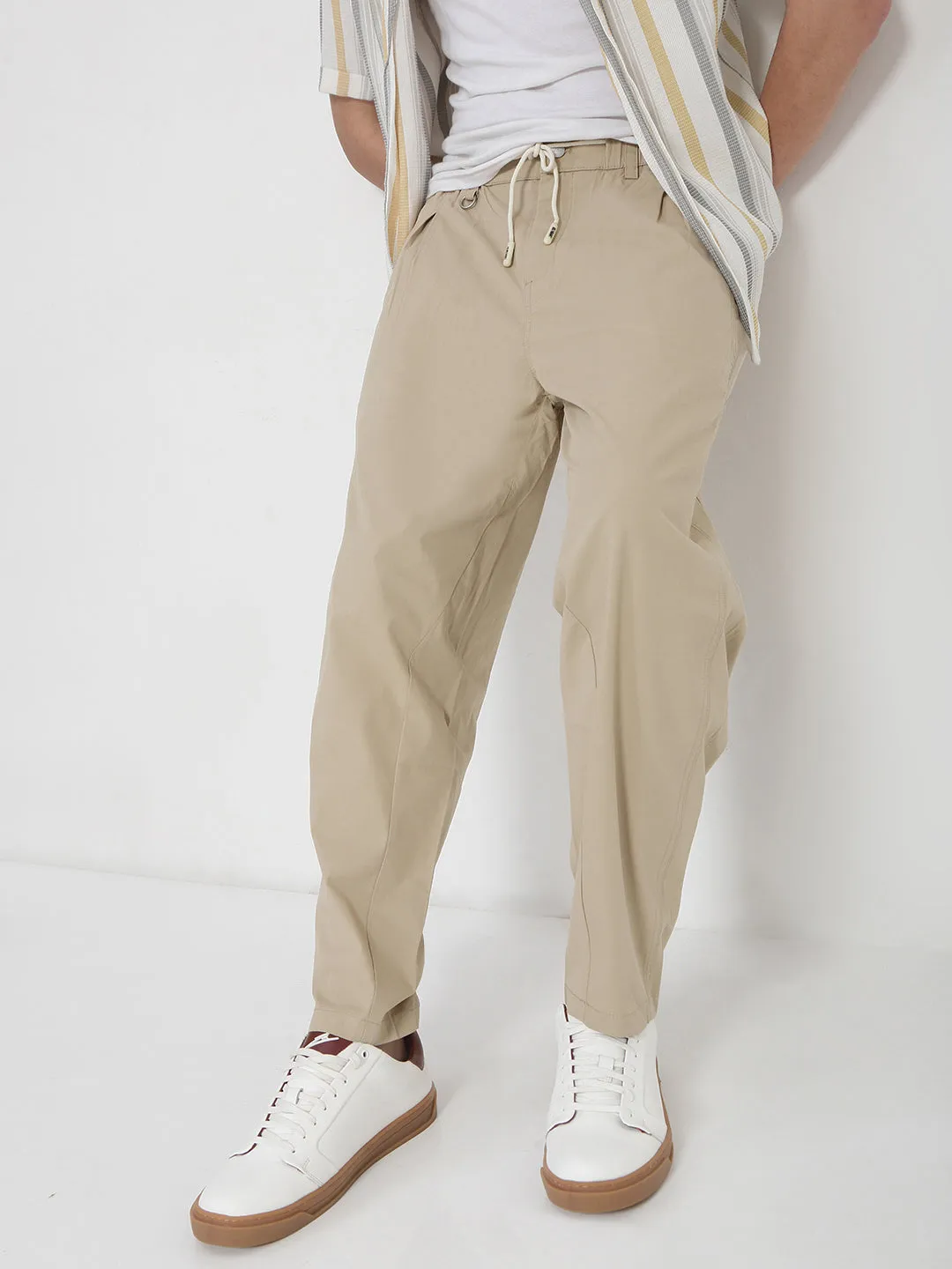 MoistureWicking Men's Cotton Beige Relaxed Fit Trousers