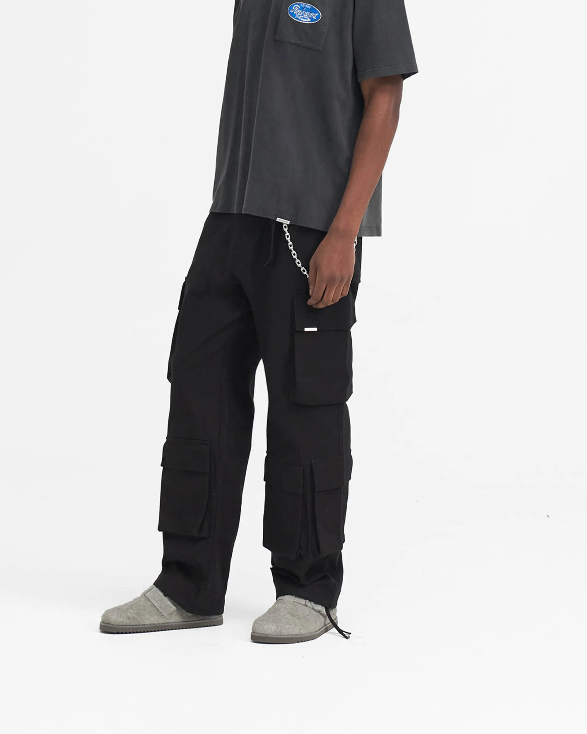 Seamless Technology Essential Wearable Baggy Cargo Pant - Black