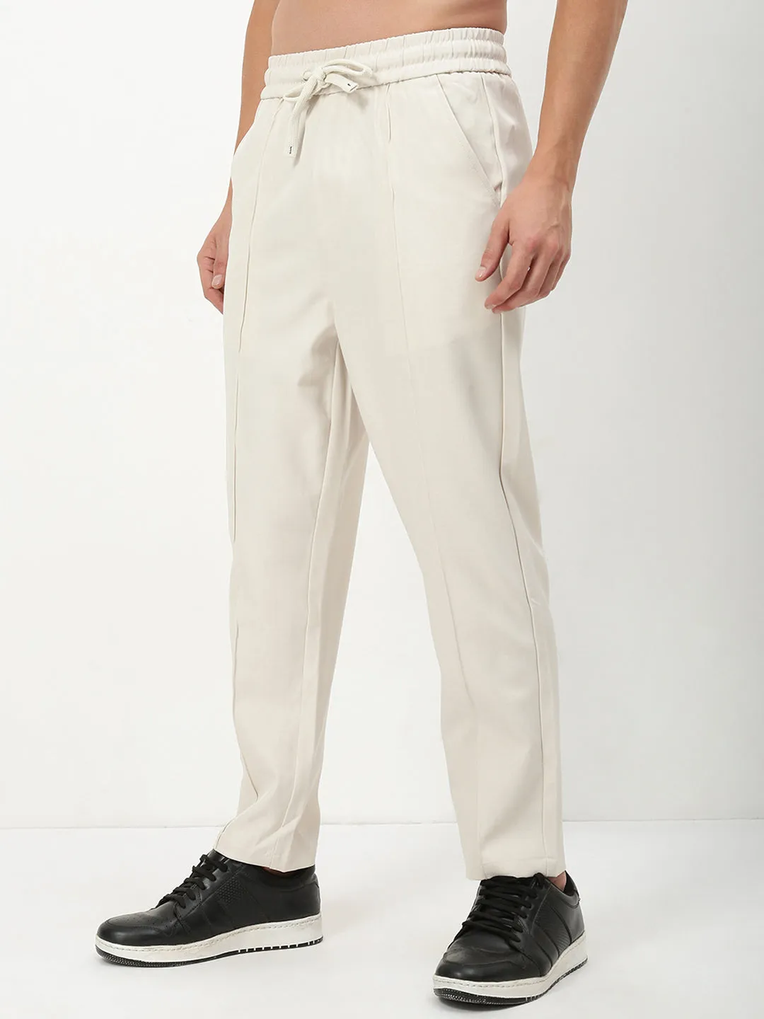 Men's Cream Solid Straight Fit Trousers Versatile Design