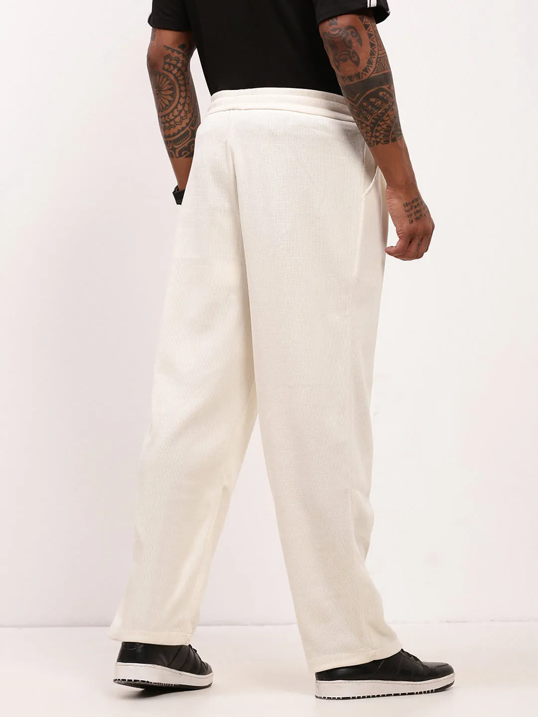 HighDensityWeave Quick Flex Men's Cream Solid Straight Fit Low-Rise Trousers