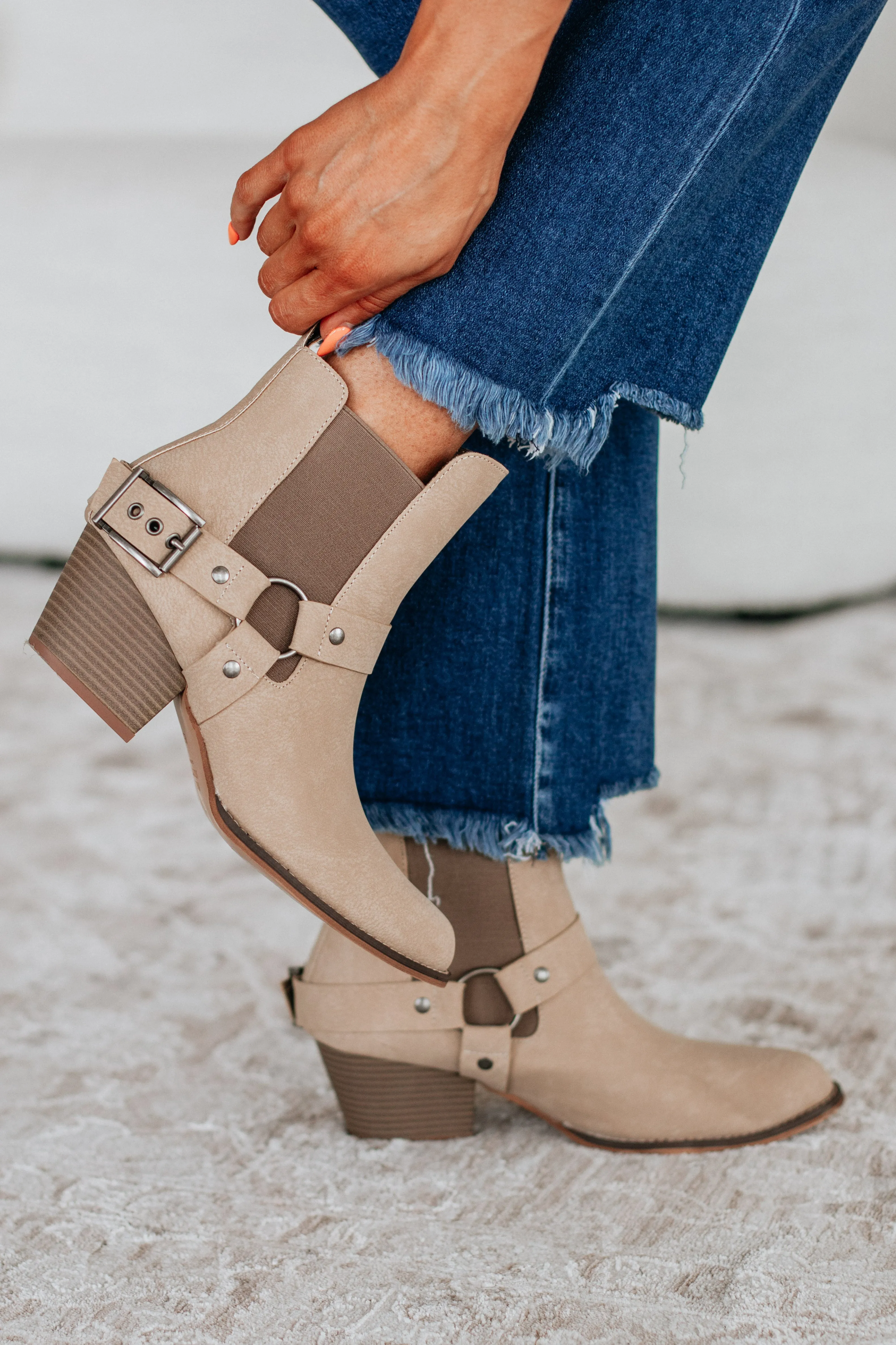 Wind Safe Fashion Glow Stay In Tune Boots