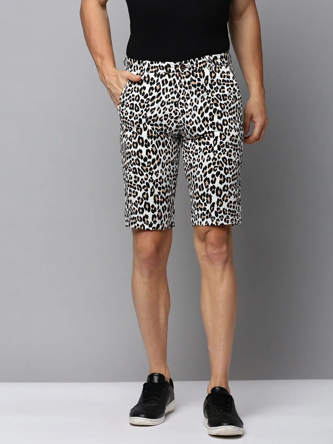 Men's Off White Animal Printed Cotton Shorts Simple Flex Low Maintenance Fabric