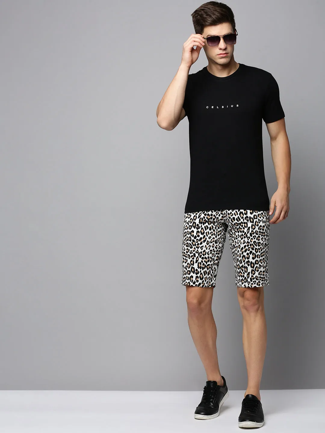 comfortable attire Men's Off White Animal Printed Cotton Shorts