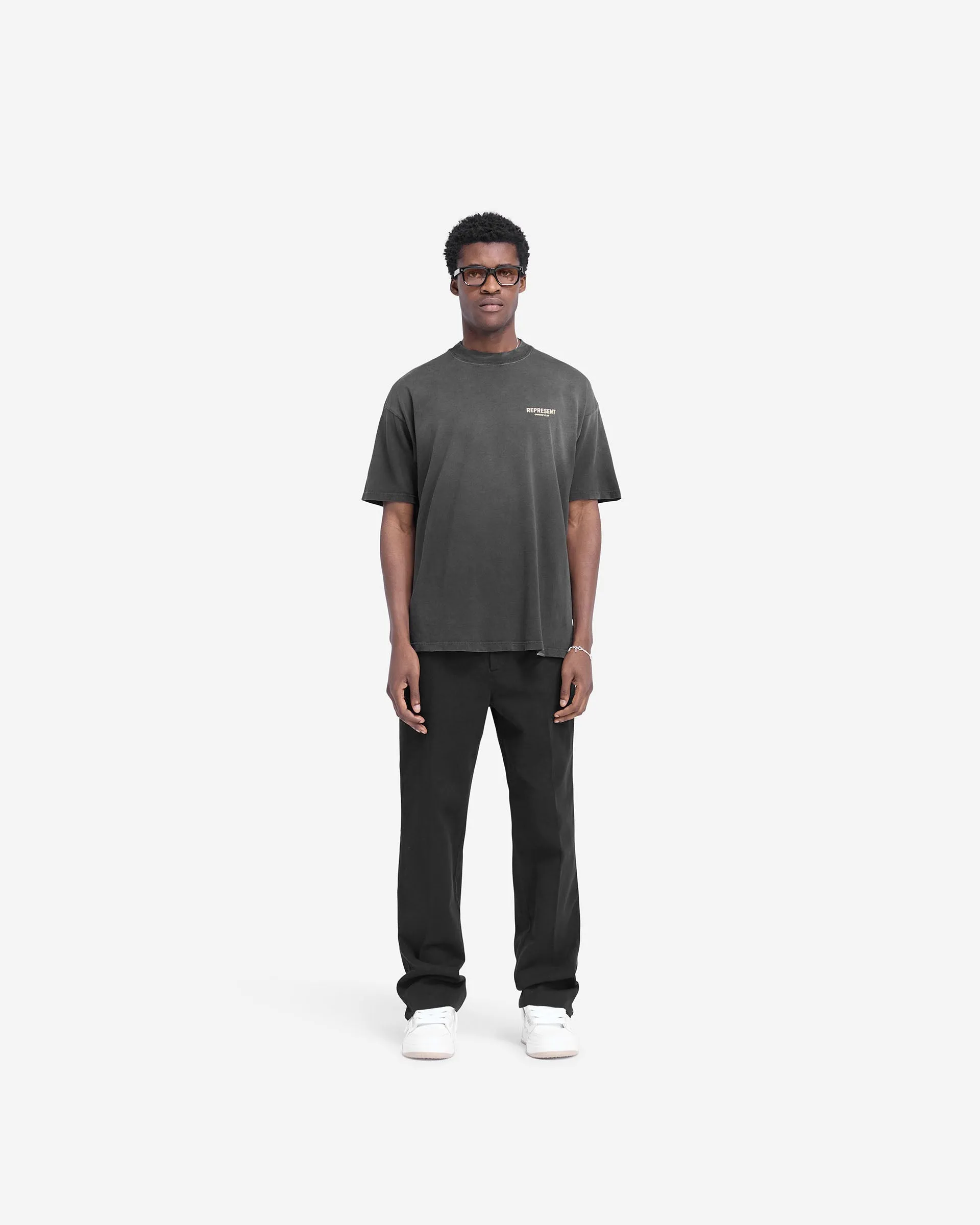 Represent Owners Club T-Shirt - Aged Black SlimFit ComfortFirst