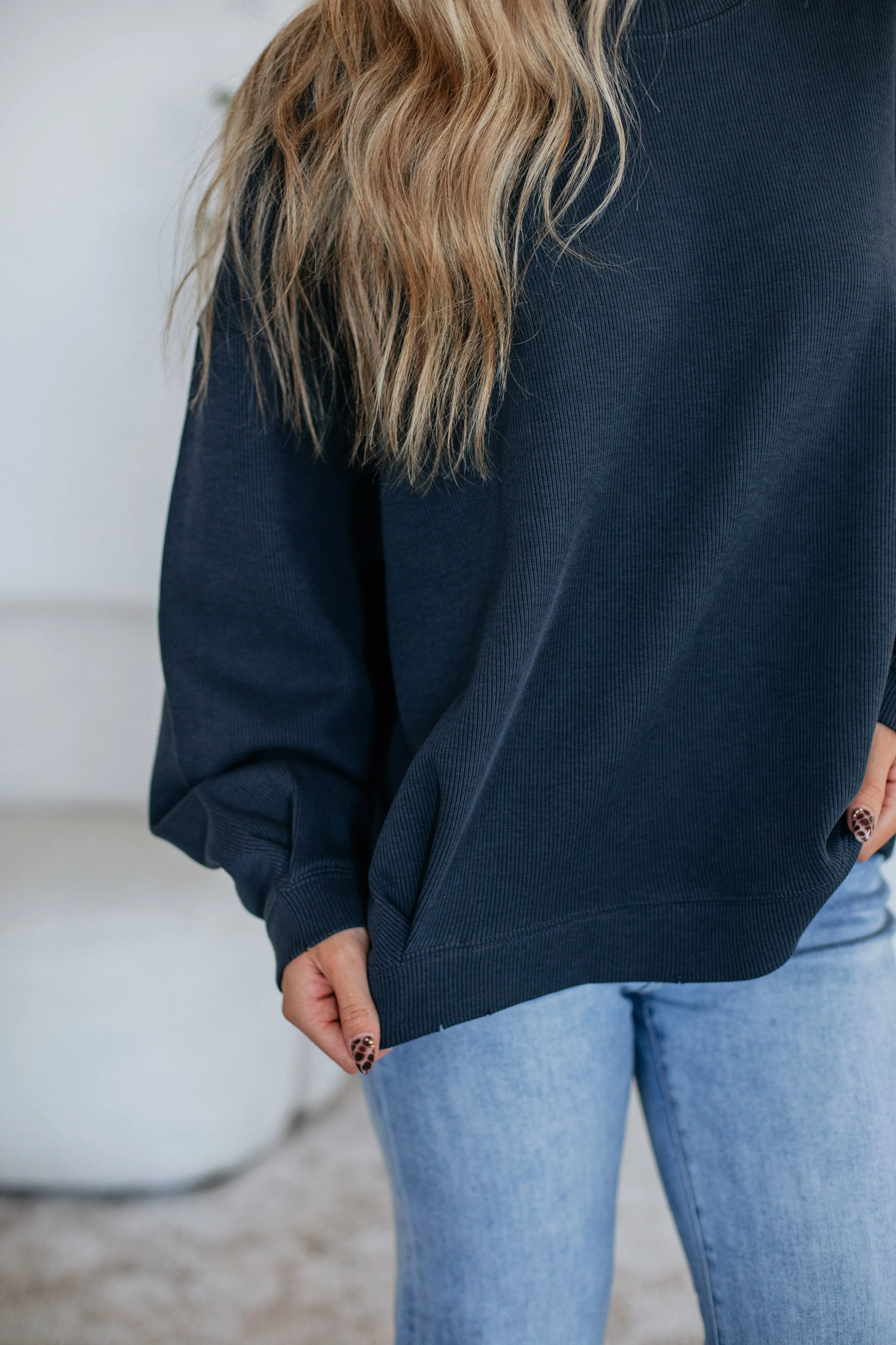 style test Ali Crewneck Pullover