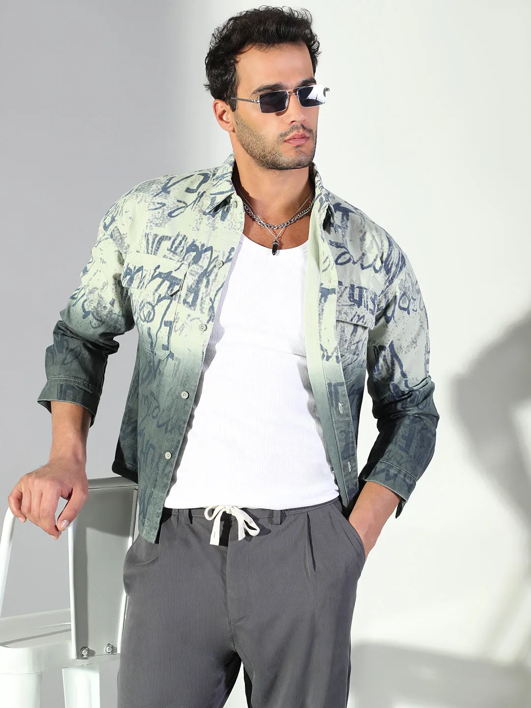 Breathable Mesh Panels Men's Typography Ombre Green Shacket