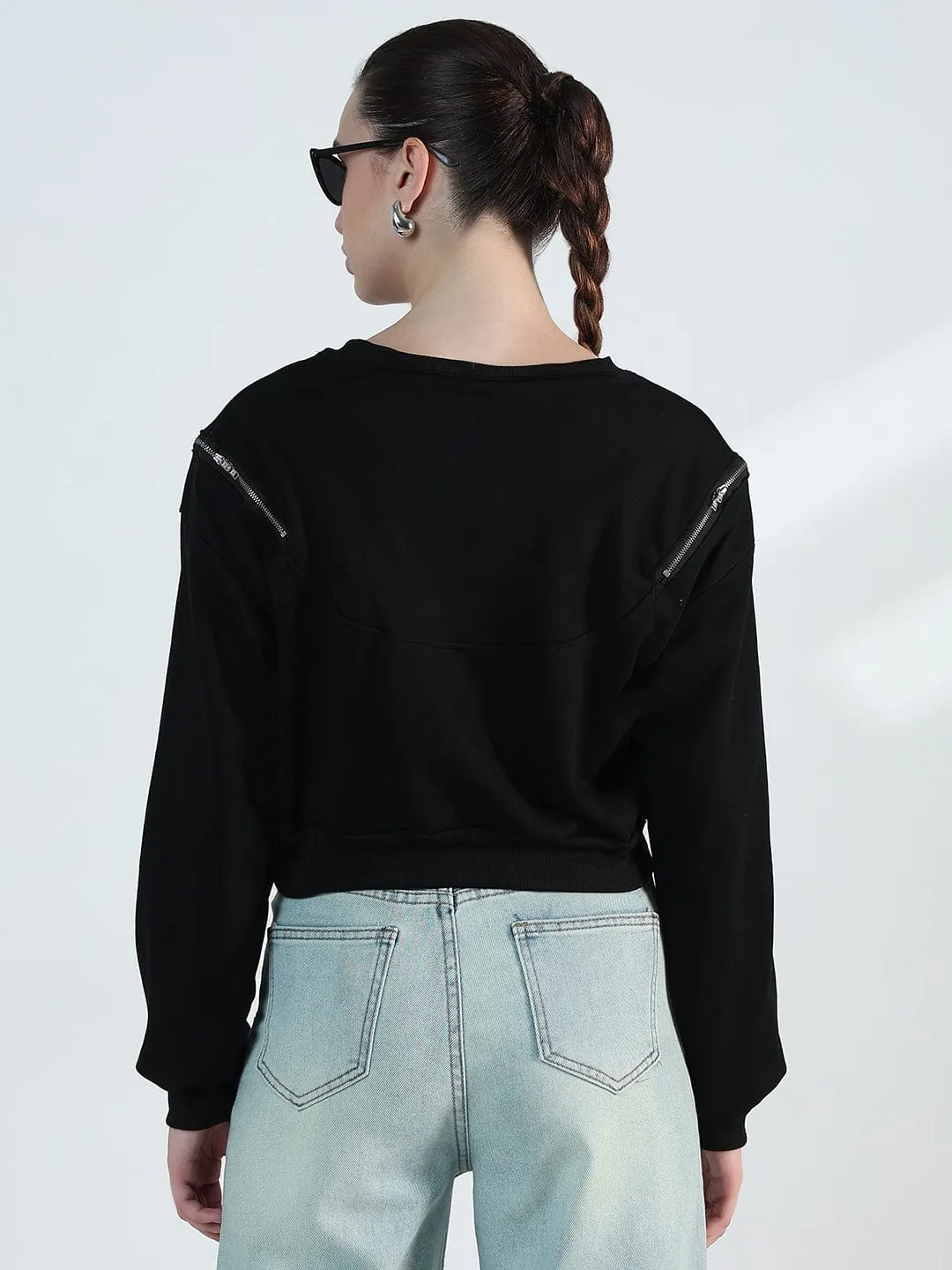 Trendy Basics goes with high heels Women's Black Oversized Sweatshirt with Shoulder Zips