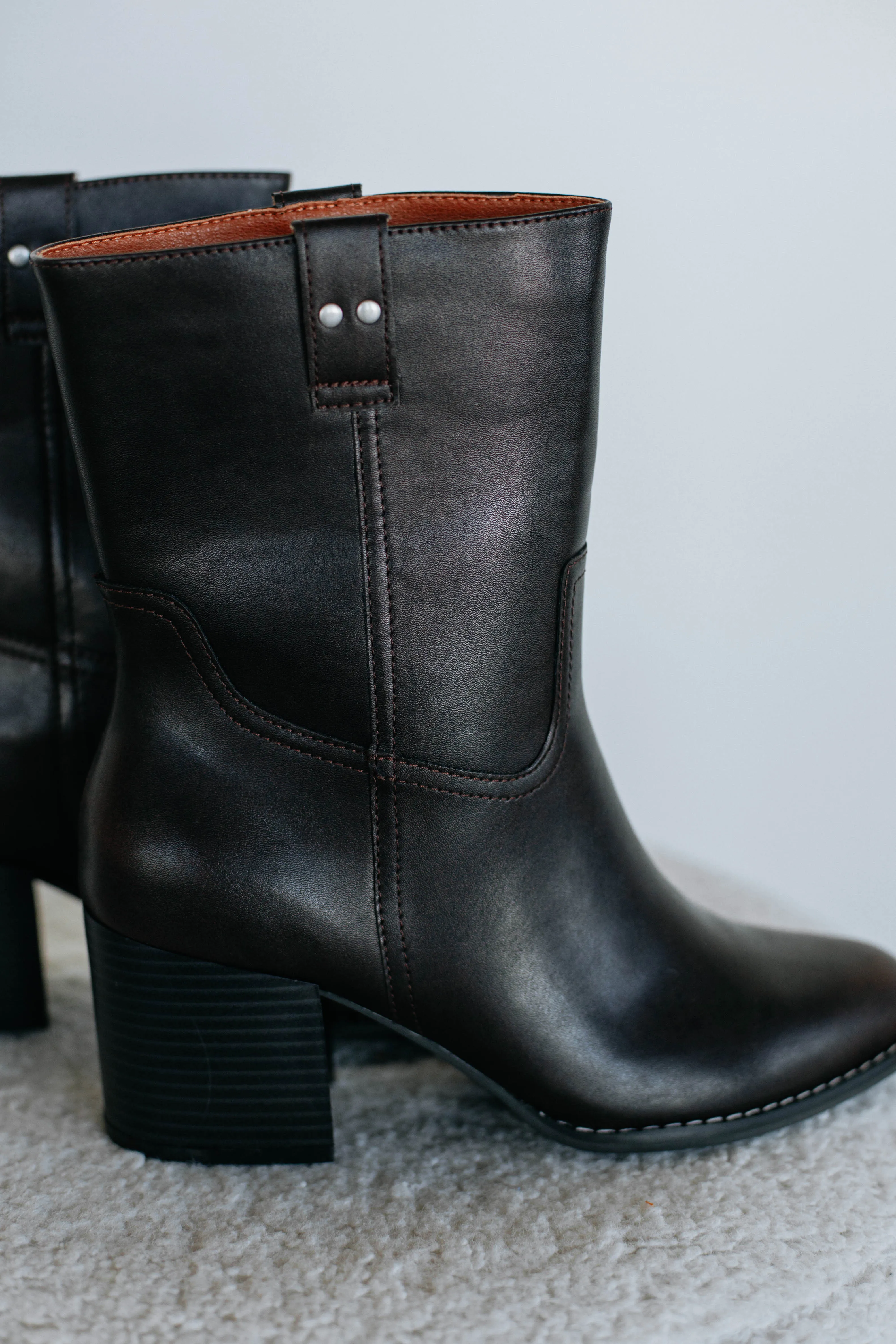 Walking A Fine Line Boots - Coffee Shock absorption