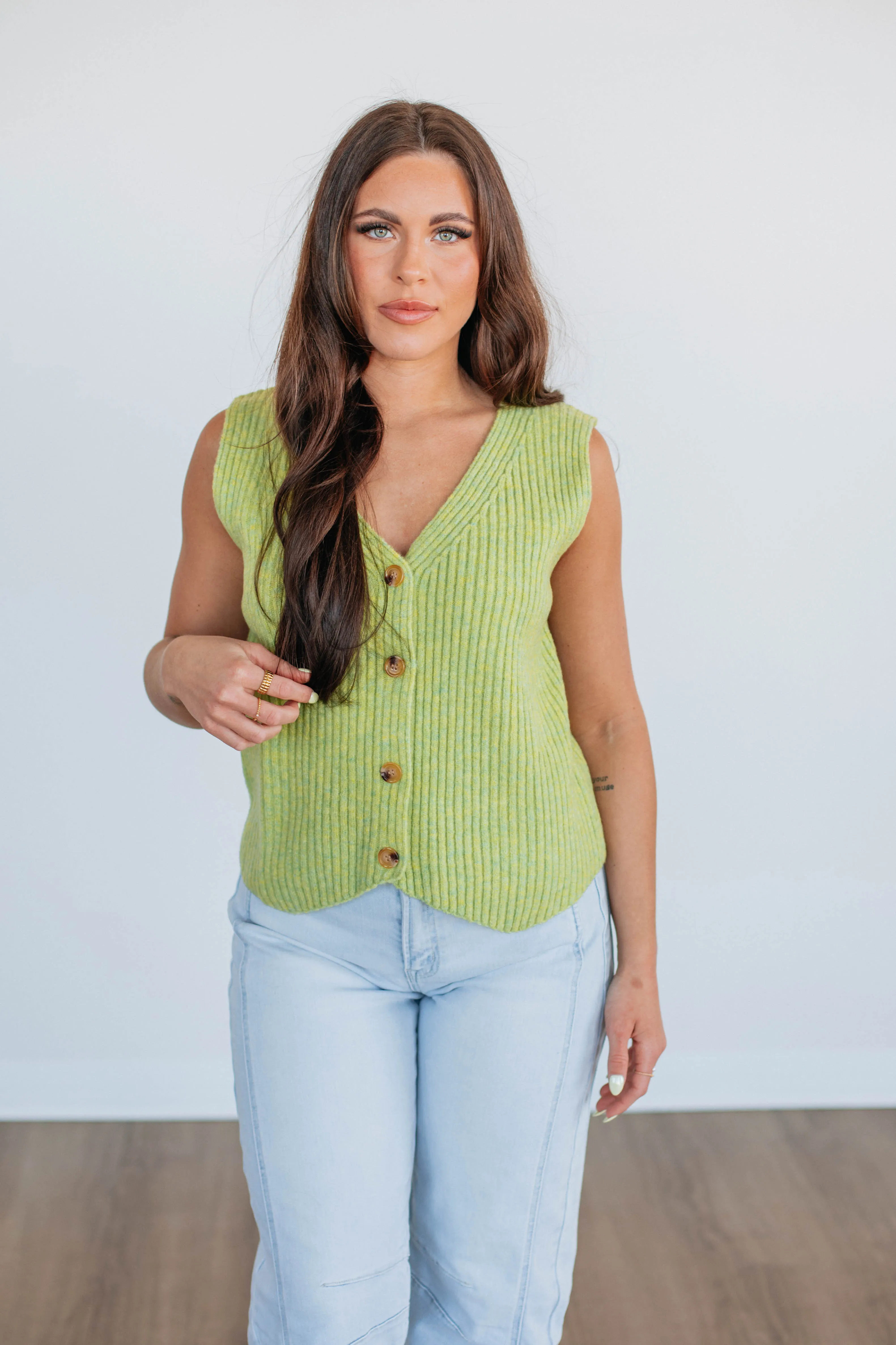 Durable Stitching Daywear Fit Monrow Sweater Vest - Lemongrass
