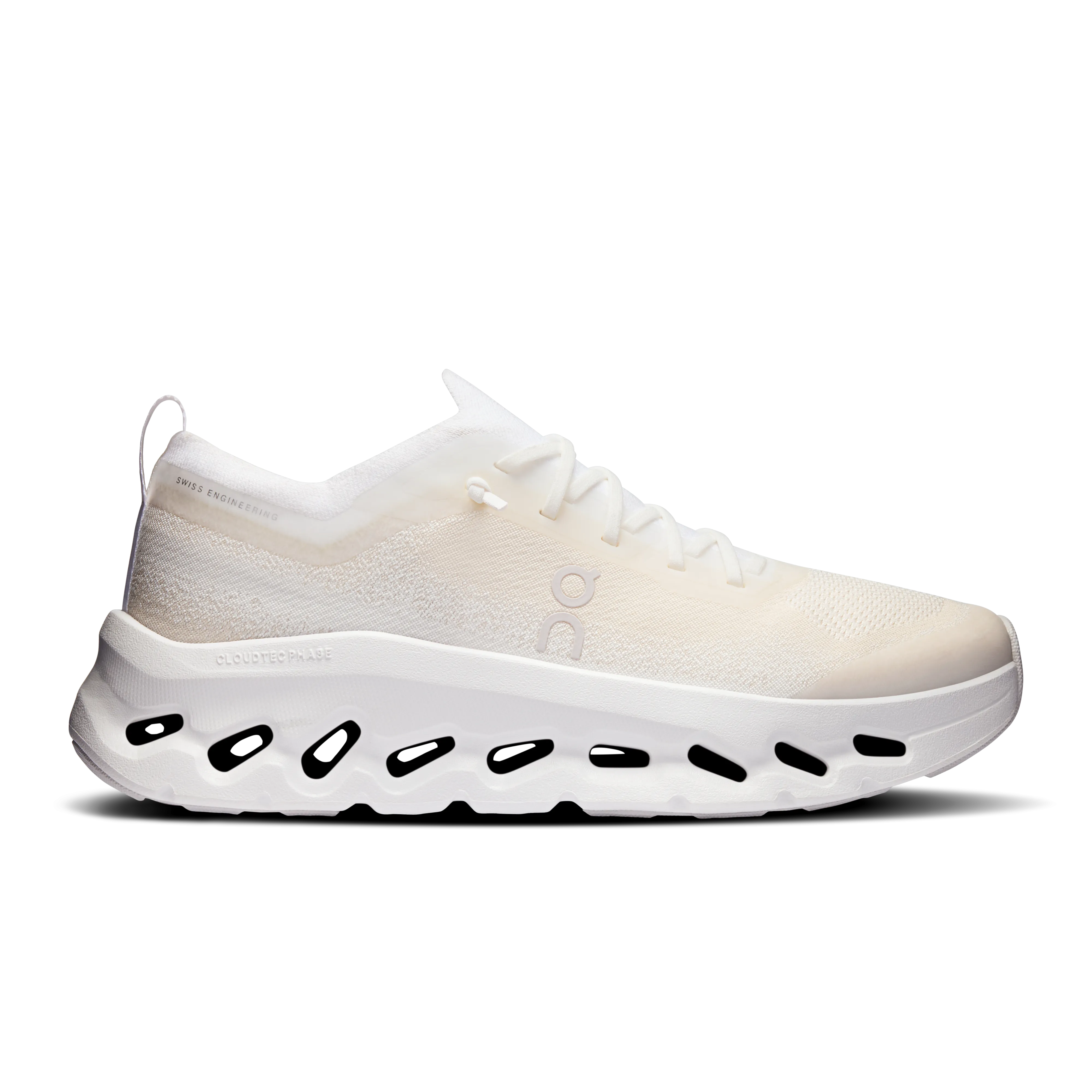 Breathable Perforated Panels Enhanced Traction Lugs On Running Cloudtilt Moon White Frost (Women'S)