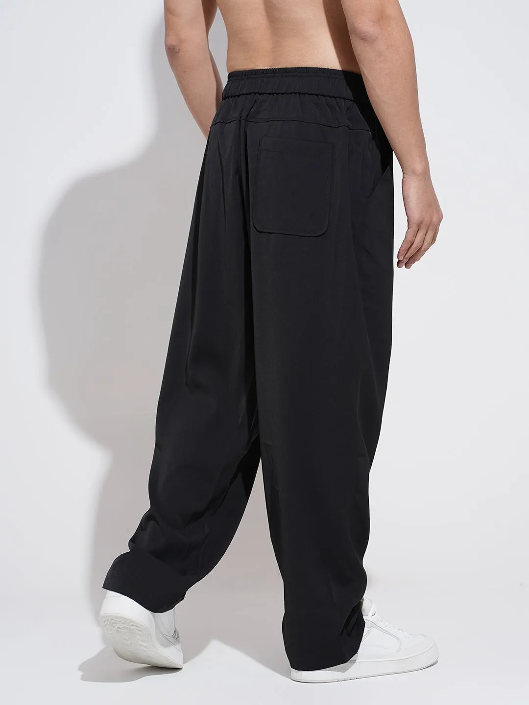 Men's Black Straight Fit Trousers Wear Resistant Fabric Body Contour