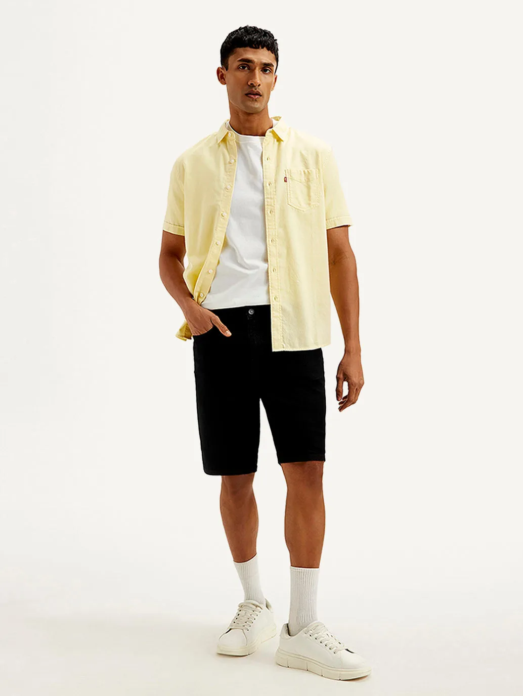 Relaxed Motion Men's Black Tapered Shorts