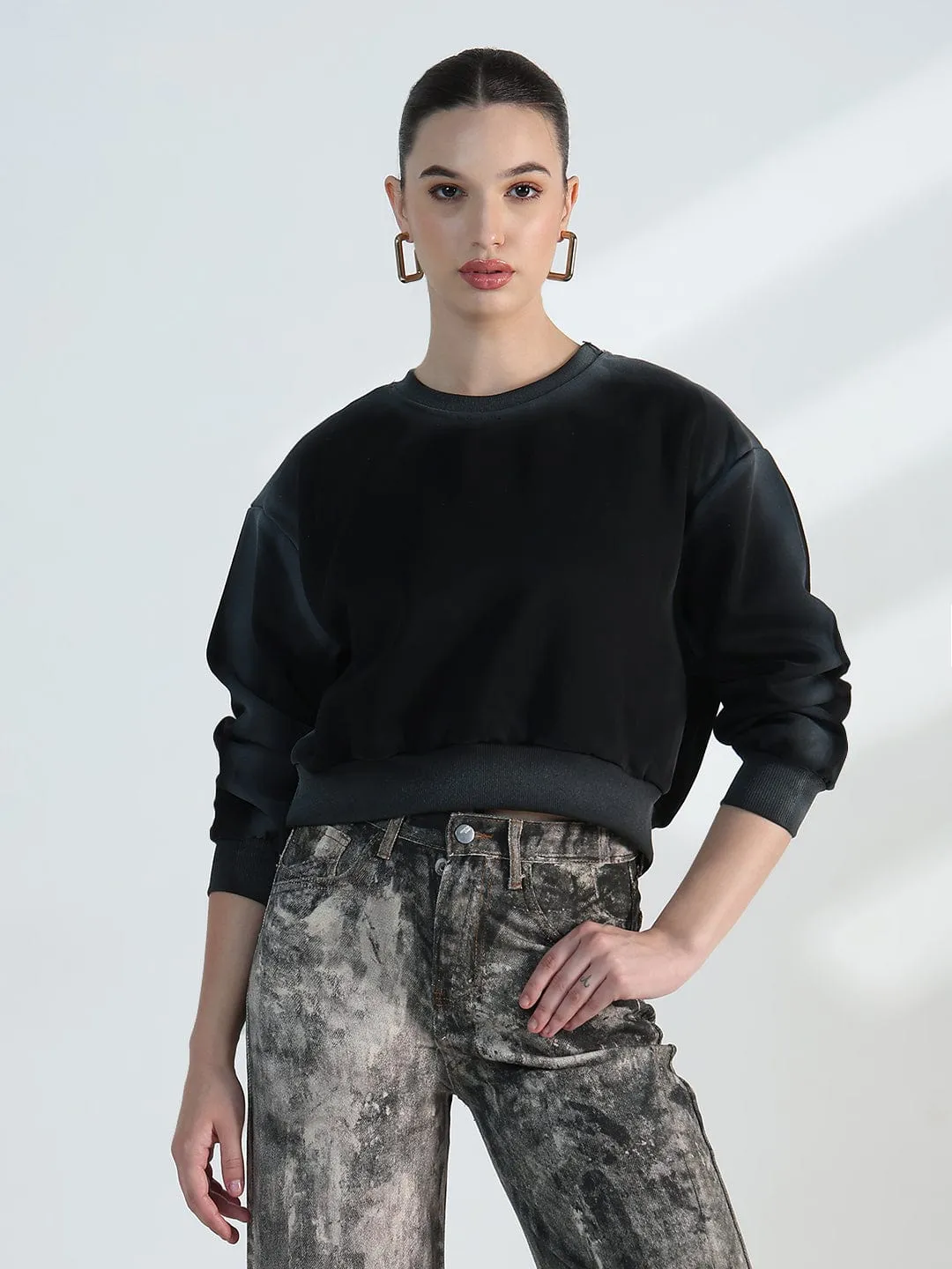 Women's Black Round neck Oversized Sweatshirt Transitional Piece