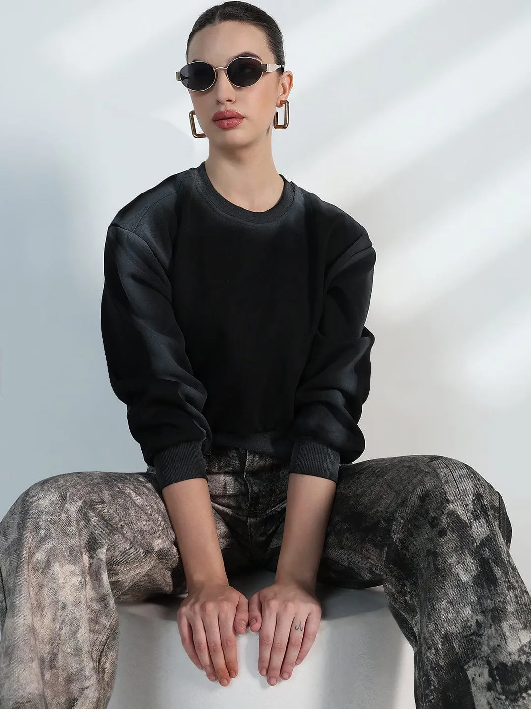 right for running Women's Black Round neck Oversized Sweatshirt