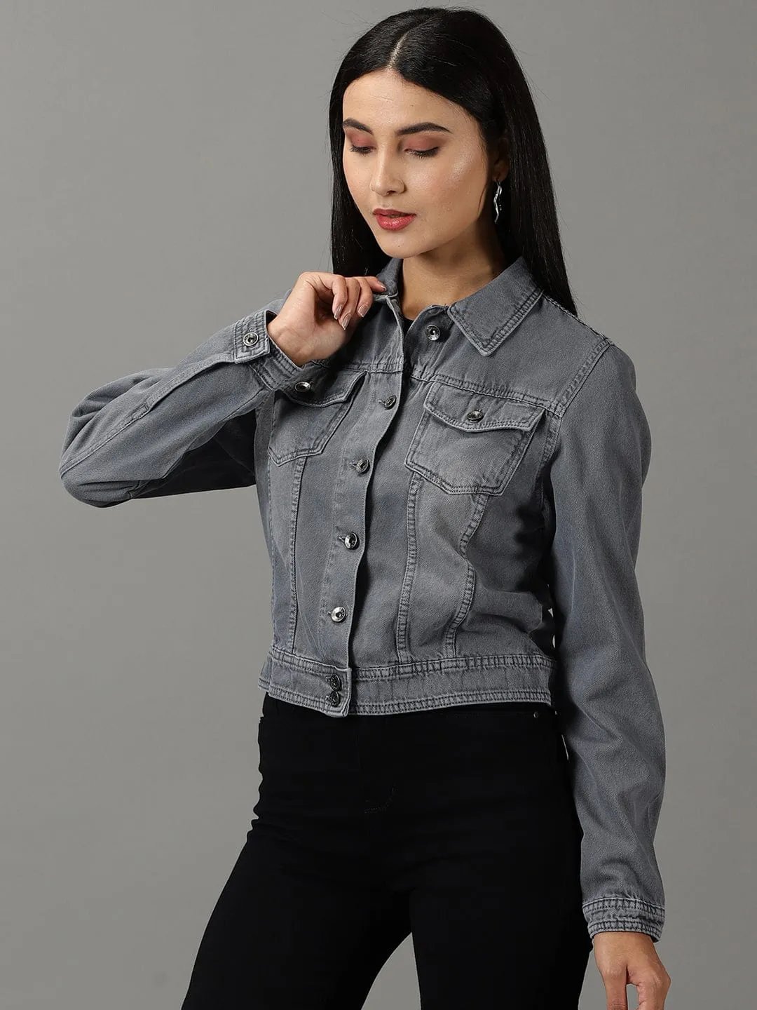 Secure Internal Pockets Women's Light Grey Spread Collar Regular Denim Jacket
