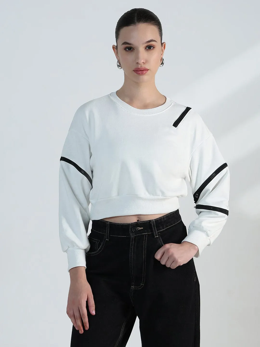 product innovation potential Women's White Oversized Sweatshirt with Zipper Detail